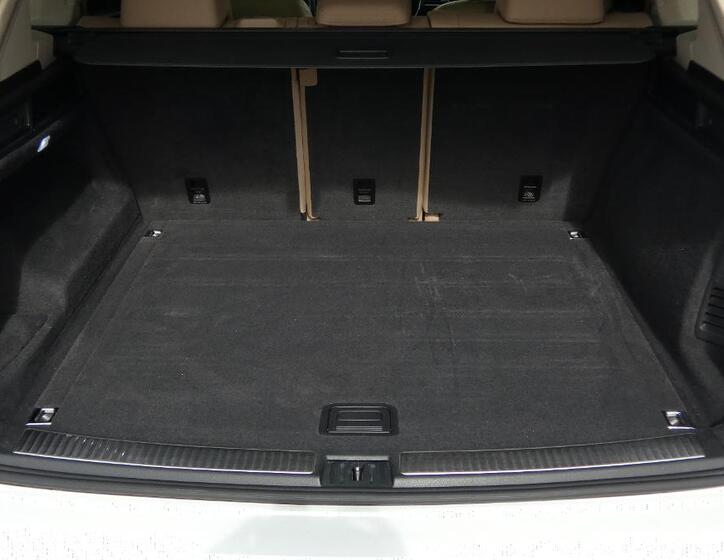 Volkswagen Touareg 19
