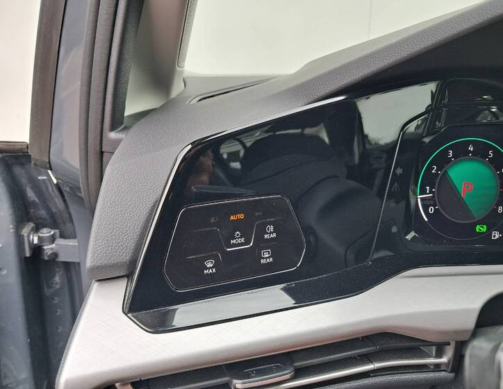 Volkswagen Golf 17