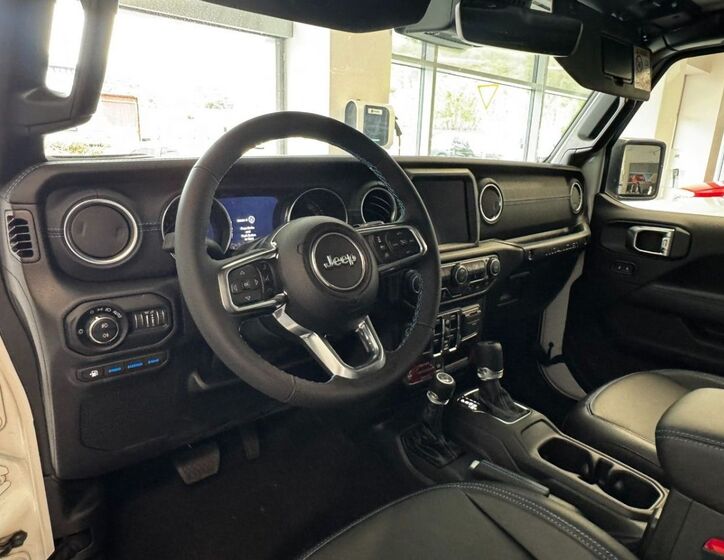 Jeep Wrangler 7