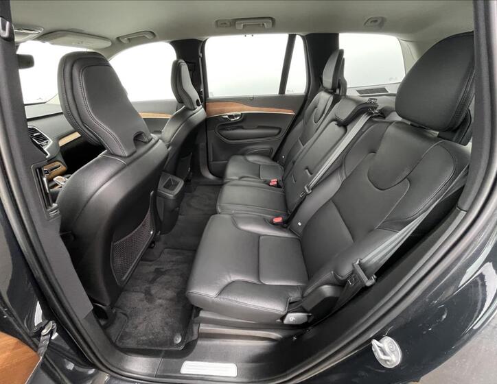 Volvo XC90 15
