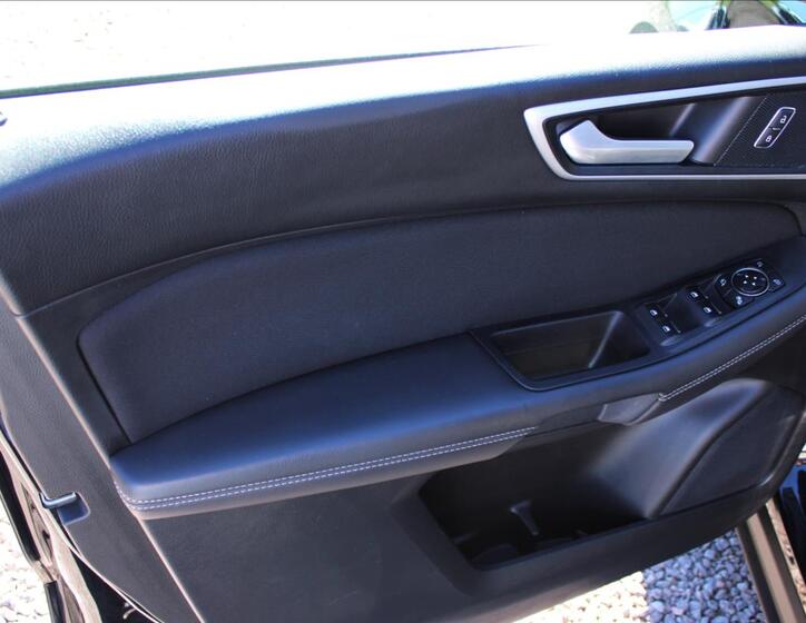 Ford Galaxy 22