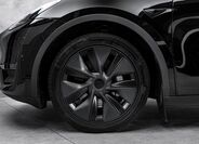 Tesla Model Y 2