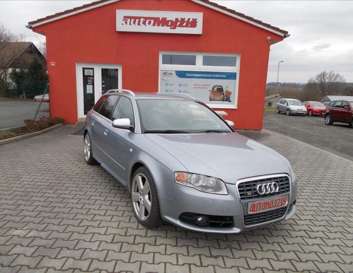 Audi S4 1