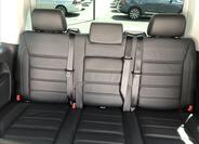 Volkswagen Multivan 14