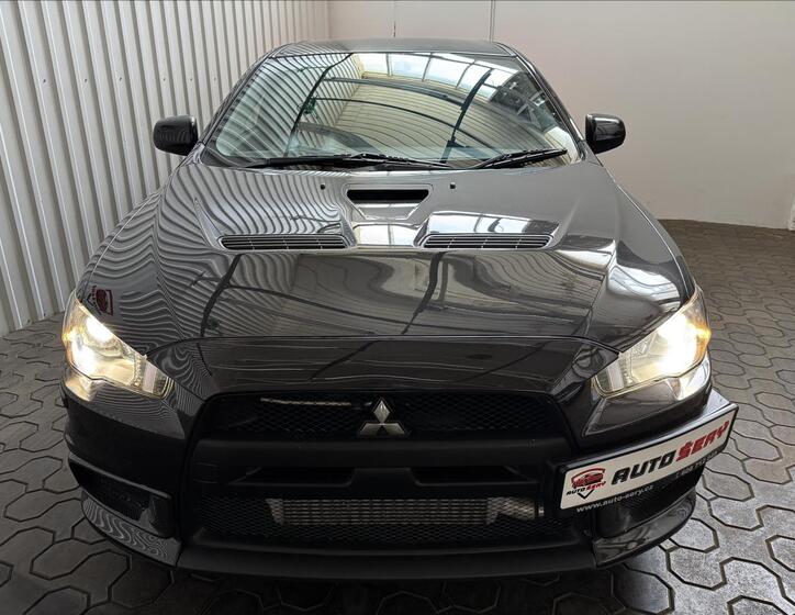 Mitsubishi Lancer 13
