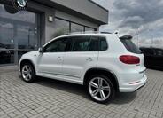Volkswagen Tiguan 8