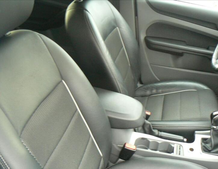 Ford Focus 18