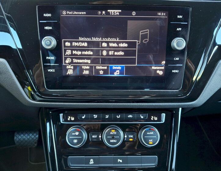 Volkswagen Touran 23