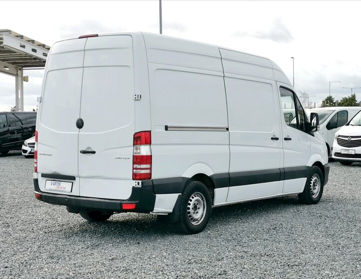 Mercedes-Benz Sprinter 3