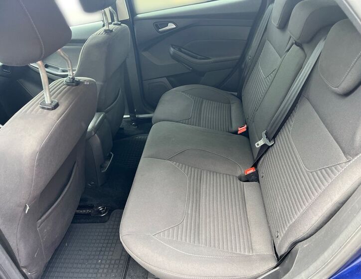 Ford Focus 9