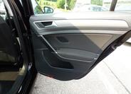 Volkswagen Golf 21