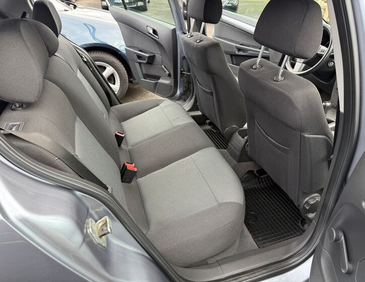 Opel Astra 10