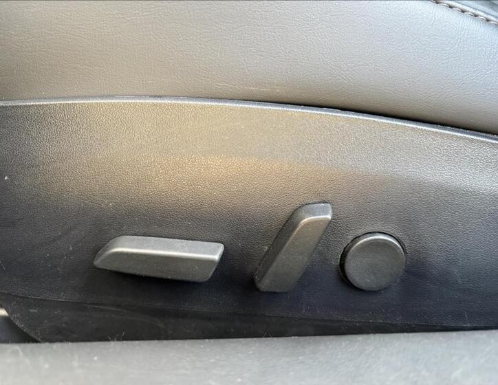 Tesla Model 3 16