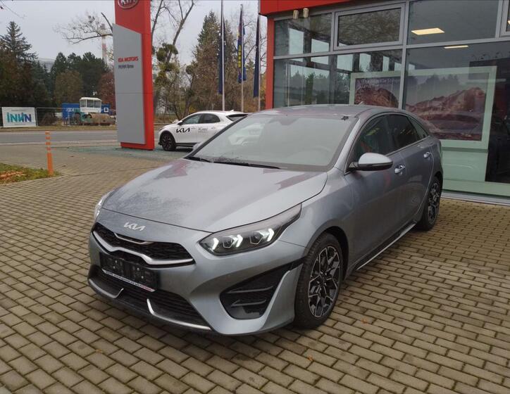 KIA ProCeed 4