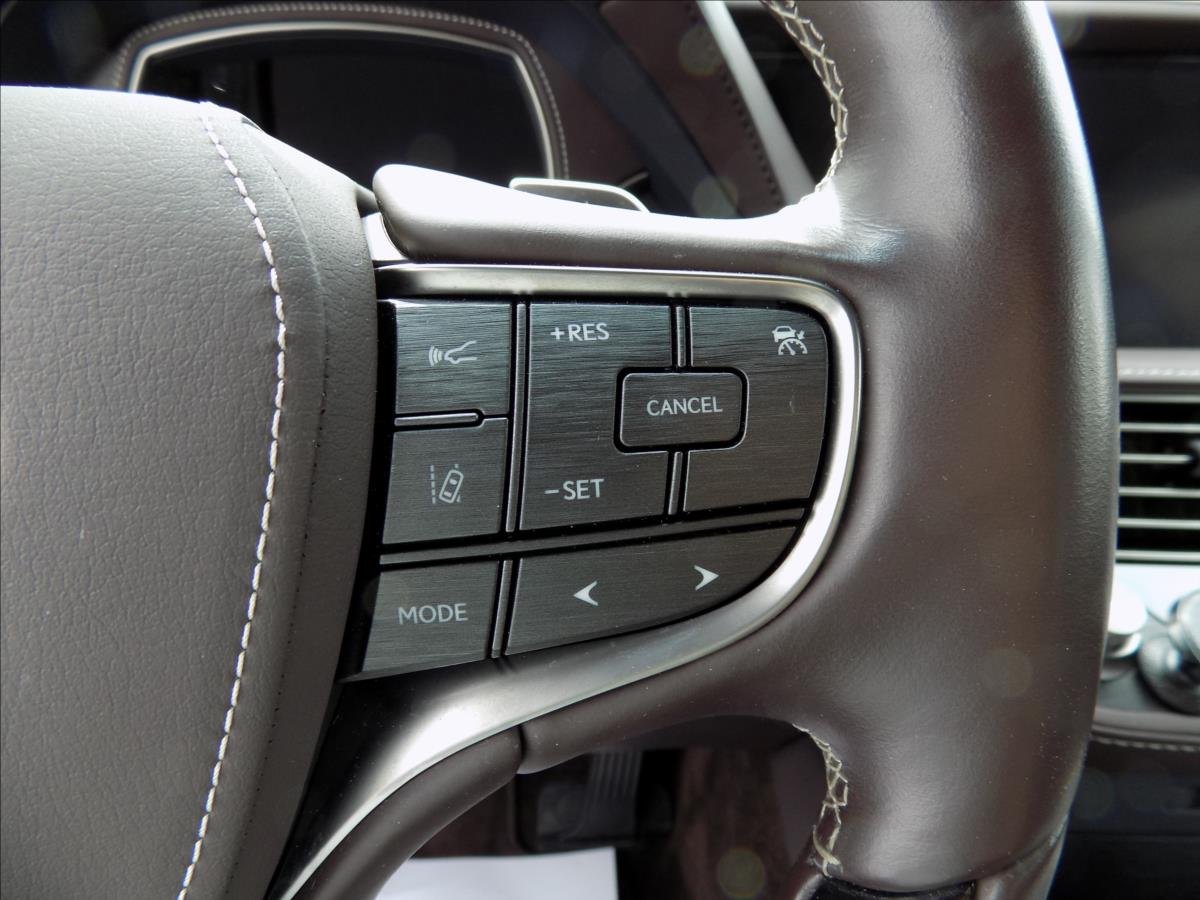 Lexus LS 500