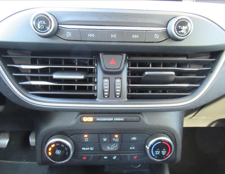 Ford Focus 10