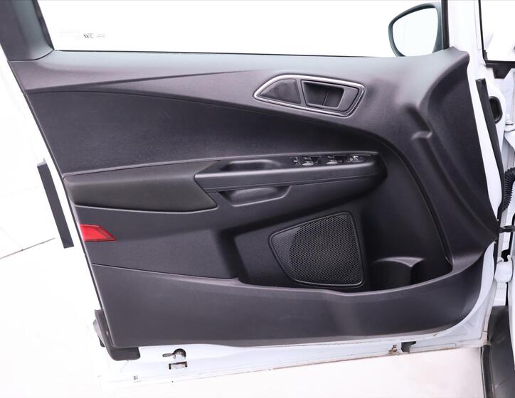 Ford B-MAX 11