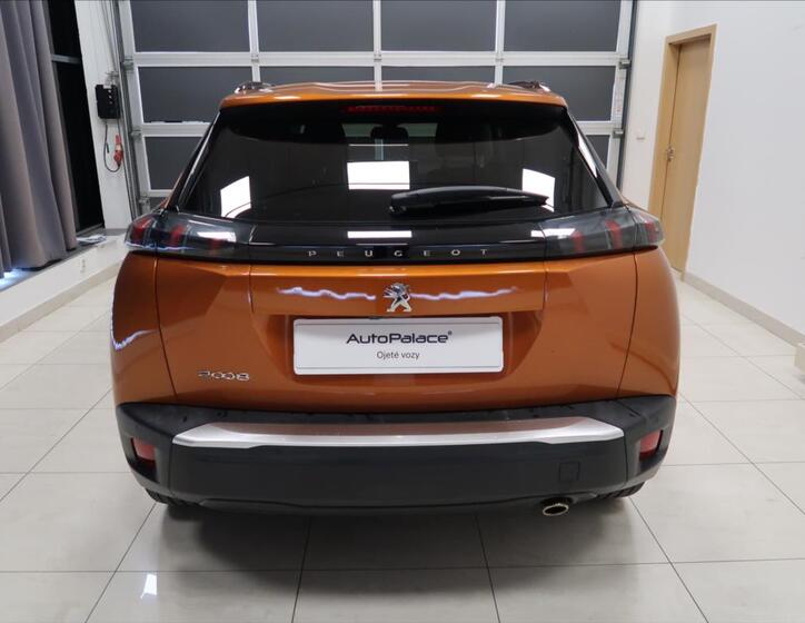 Peugeot 2008 5