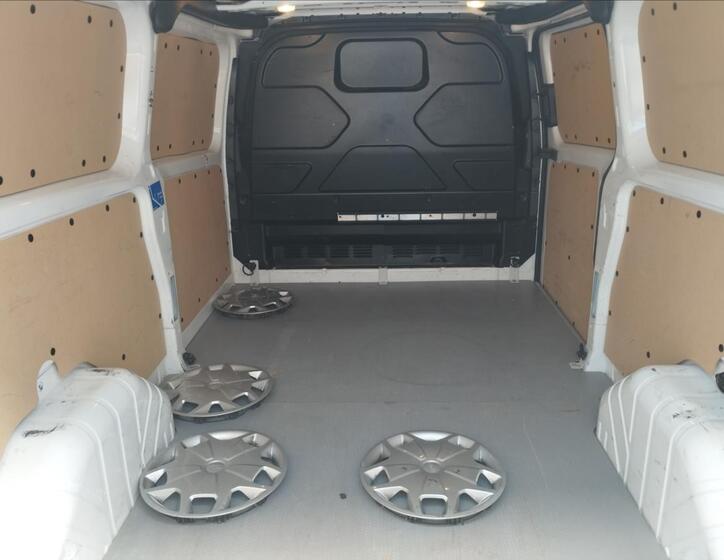 Ford Transit 13
