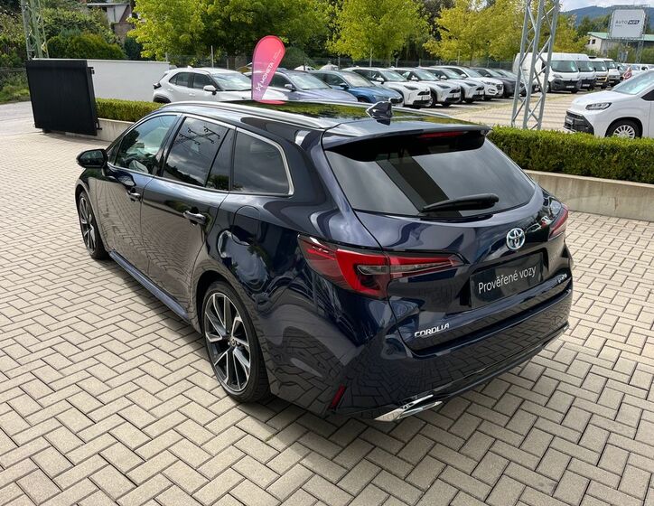 Toyota Corolla 4