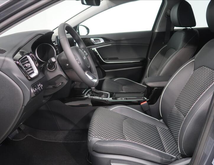 KIA XCeed 12