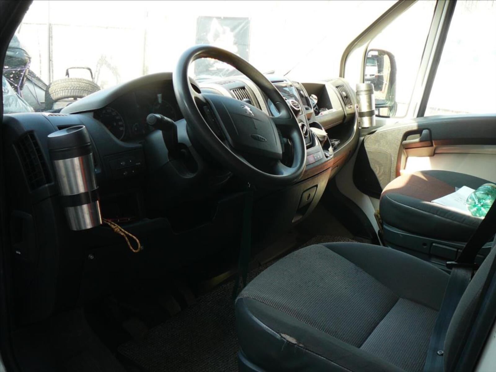Peugeot Boxer 11
