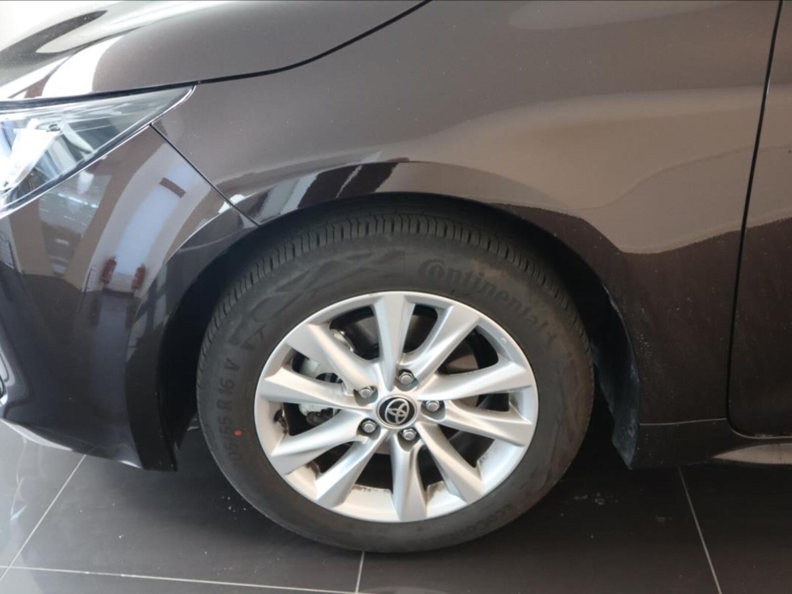 Toyota Corolla 5