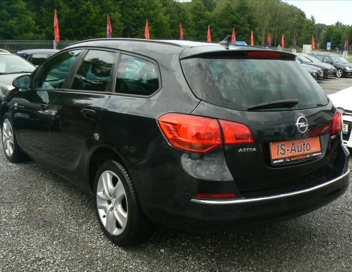 Opel Astra 4