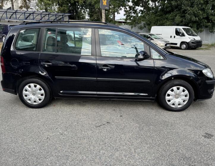 Volkswagen Touran 4