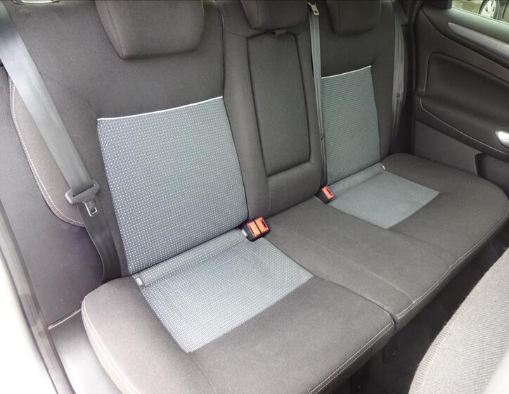 Ford Mondeo 27