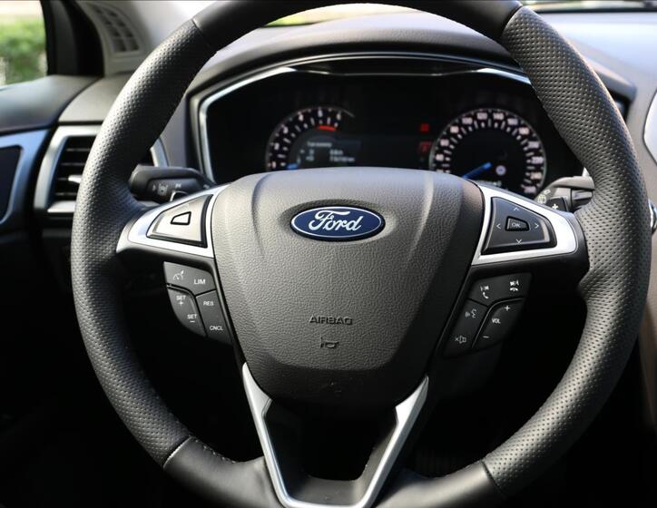 Ford Mondeo 25
