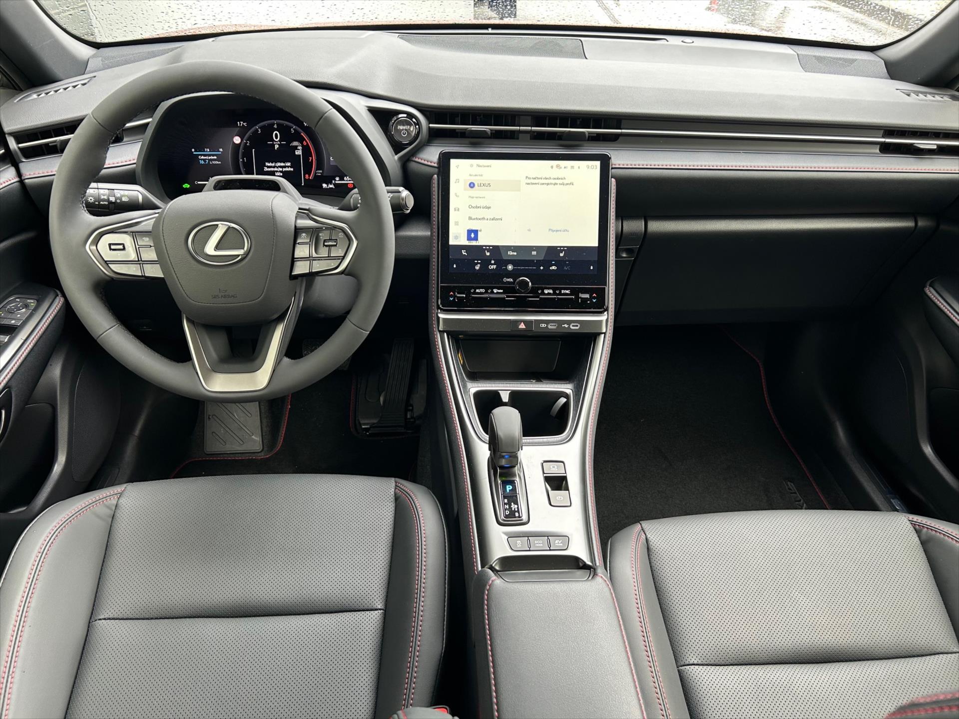 Lexus LBX