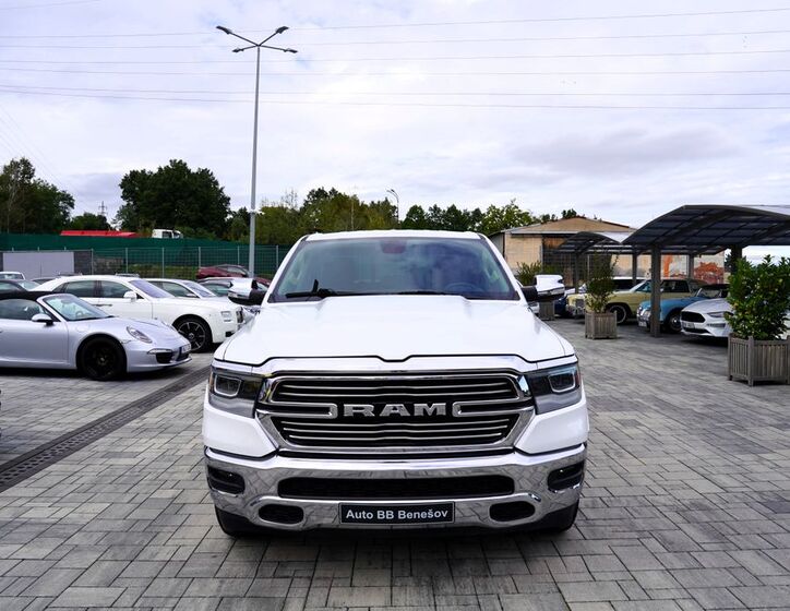 Dodge RAM 1500 1