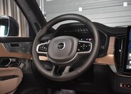 Volvo XC90 32
