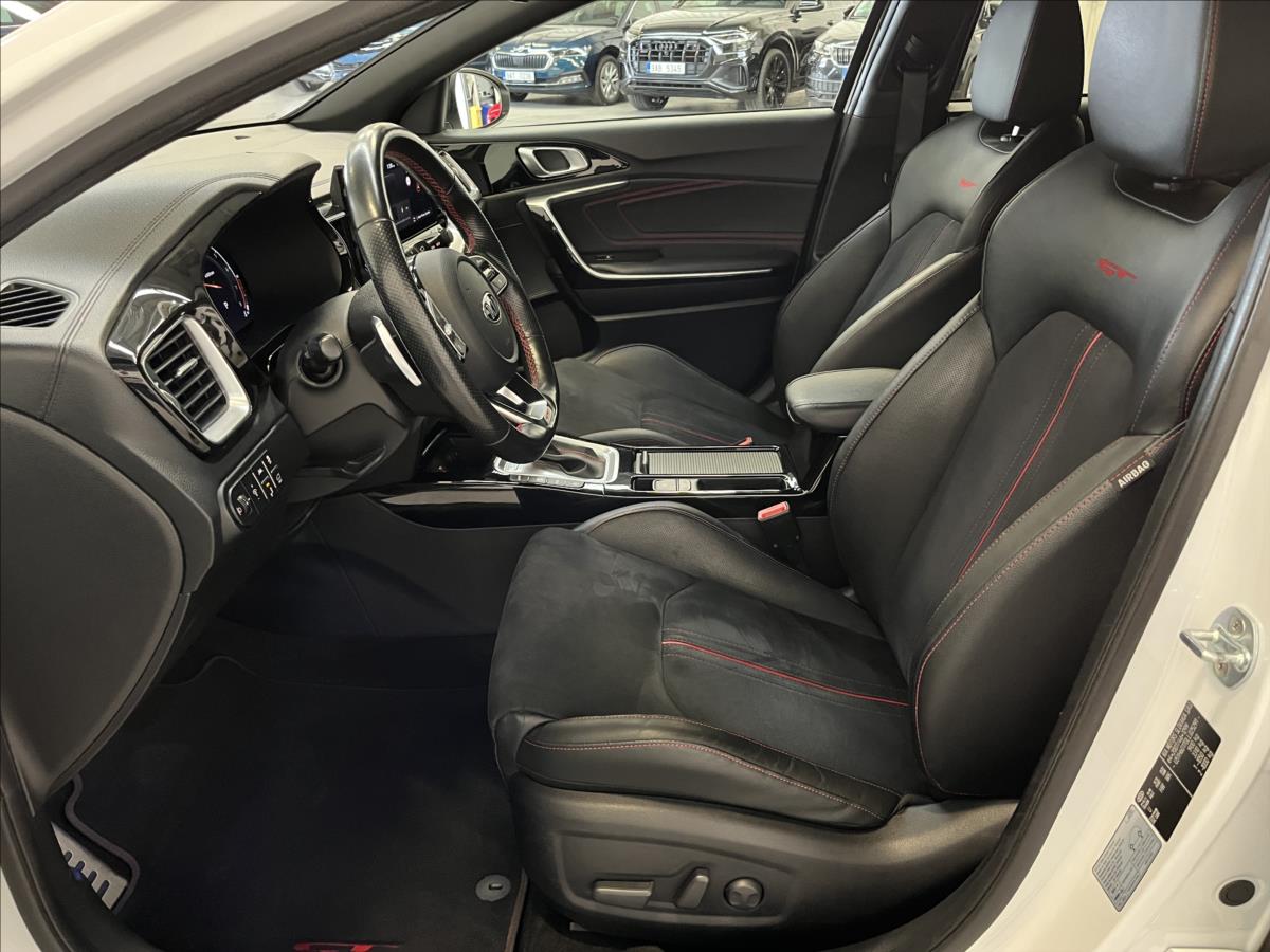 KIA ProCeed