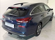 Hyundai i30 4