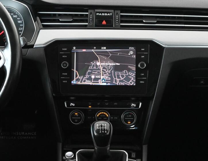 Volkswagen Passat 12