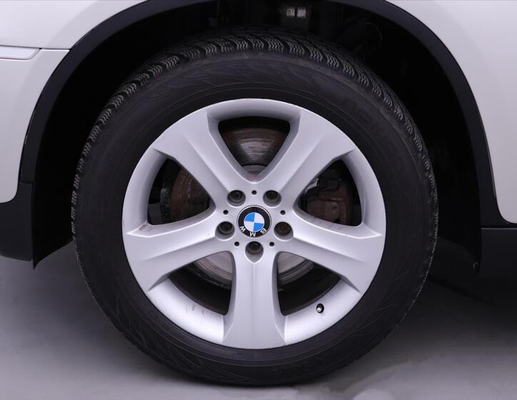 BMW X6 38