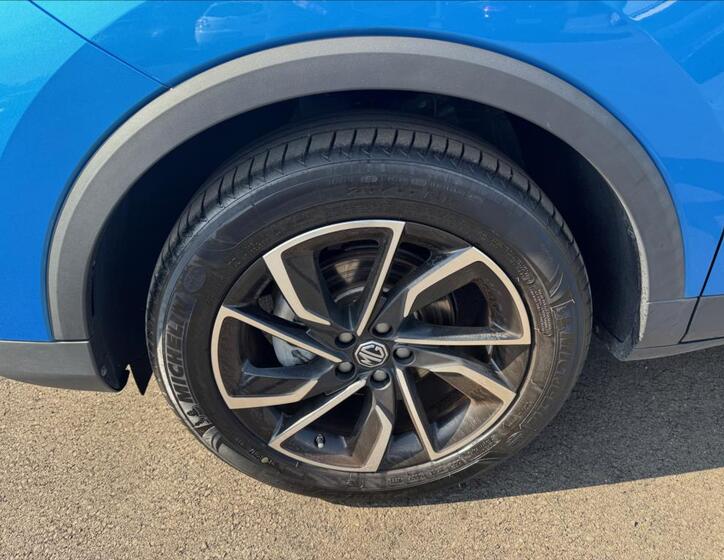 MG ZS 31