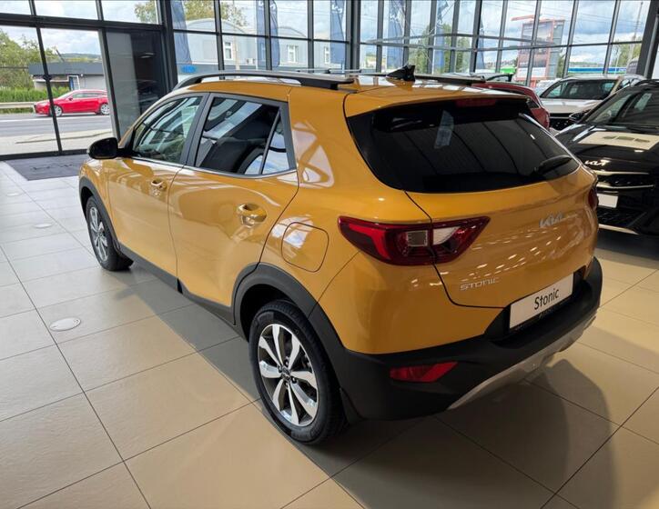 KIA Stonic 6
