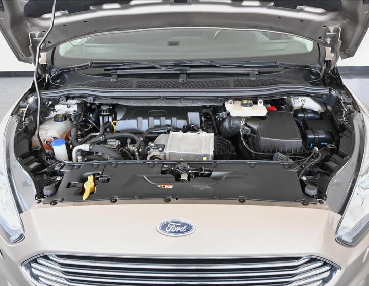 Ford S-MAX 5
