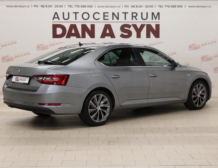 Škoda Superb 4