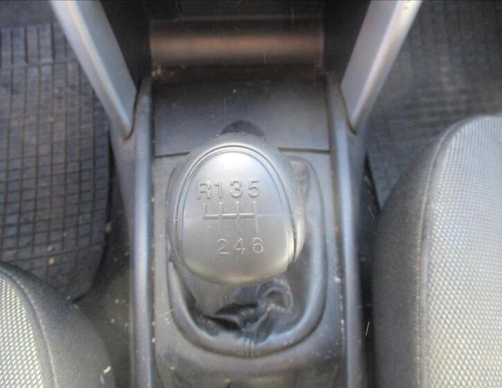 Peugeot 207 17