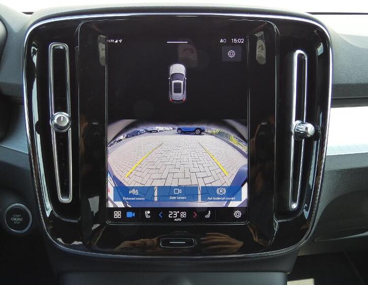 Volvo XC40 16