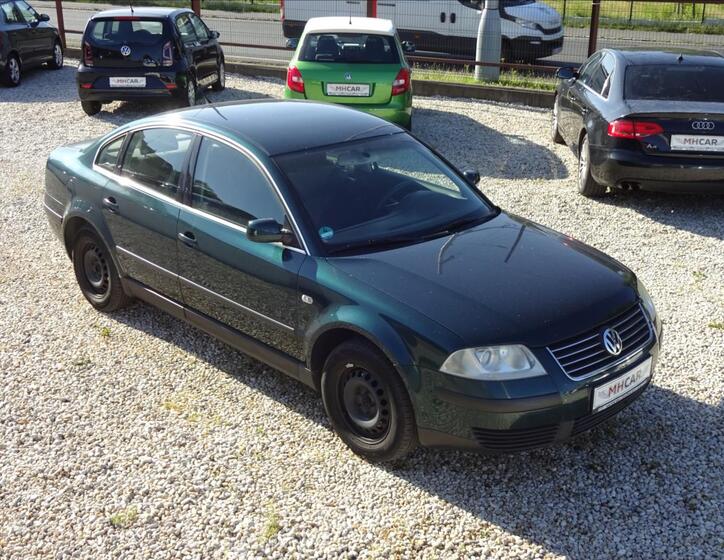 Volkswagen Passat 1