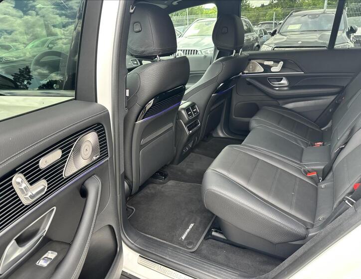 Mercedes-Benz GLS 11