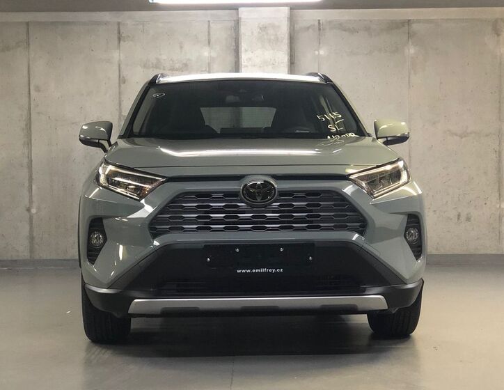 Toyota RAV4 2