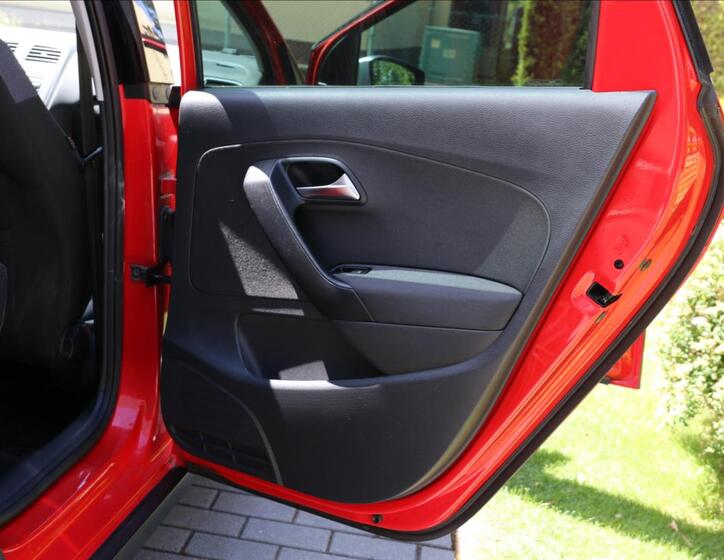 Volkswagen Polo 48