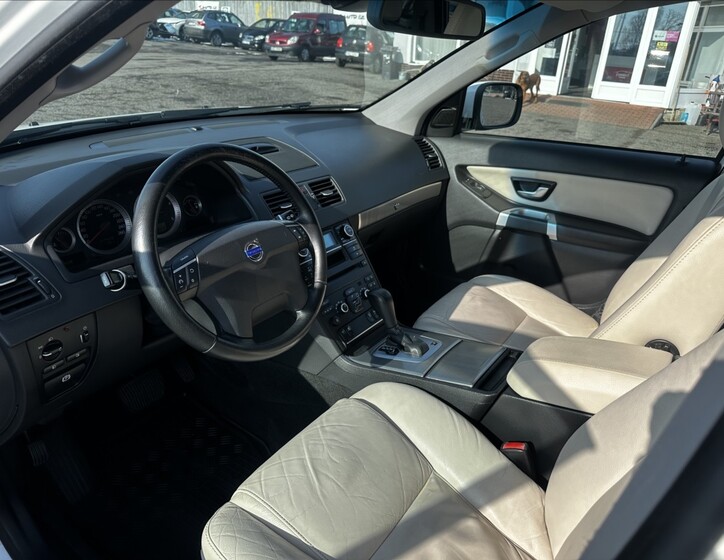 Volvo XC90 14