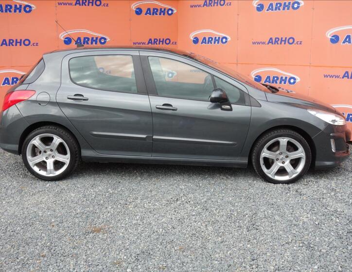 Peugeot 308 8